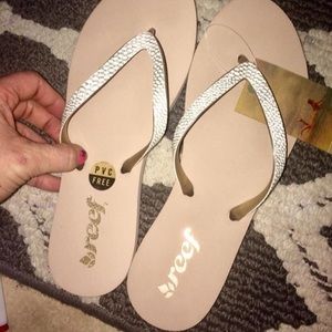 NWT! Women’s Reef Stargazer Flip-Flops! Size 7